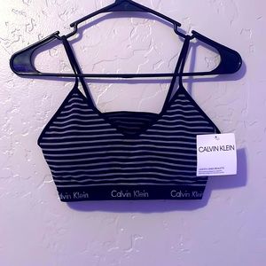 Calvin Klein Lightly Lined Padded Bralette M
